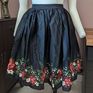 Poinsettia Festive Floral Circle Skirt by Collectif
